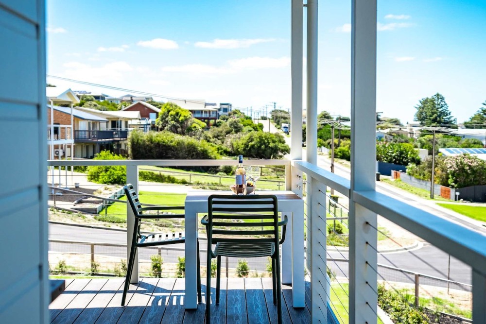 74 Corcoran Avenue, Coastal family retreat — photo 48