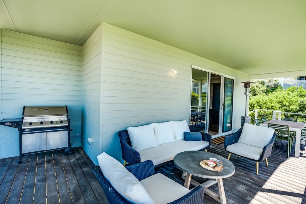 74 Corcoran Avenue, Coastal family retreat — photo 26