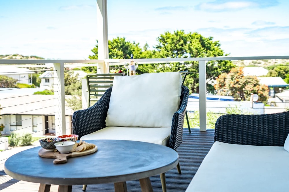 74 Corcoran Avenue, Coastal family retreat — photo 49