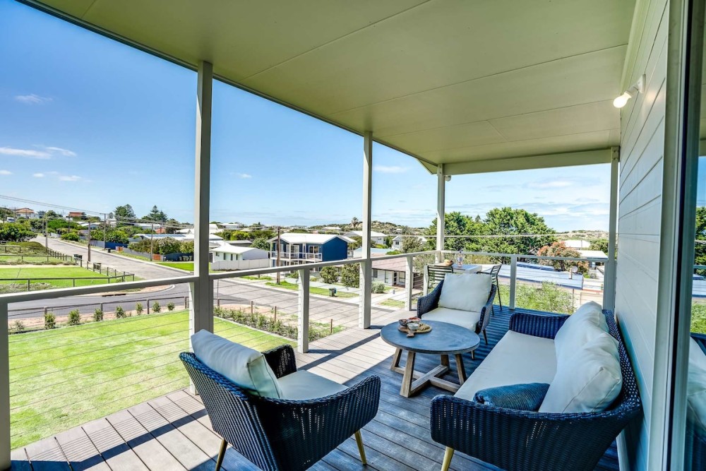 74 Corcoran Avenue, Coastal family retreat — photo 22