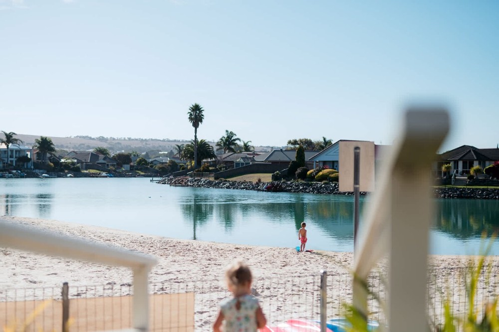 Winter on the Lake | Cosy Home | Sun & Cold Swims — photo 31