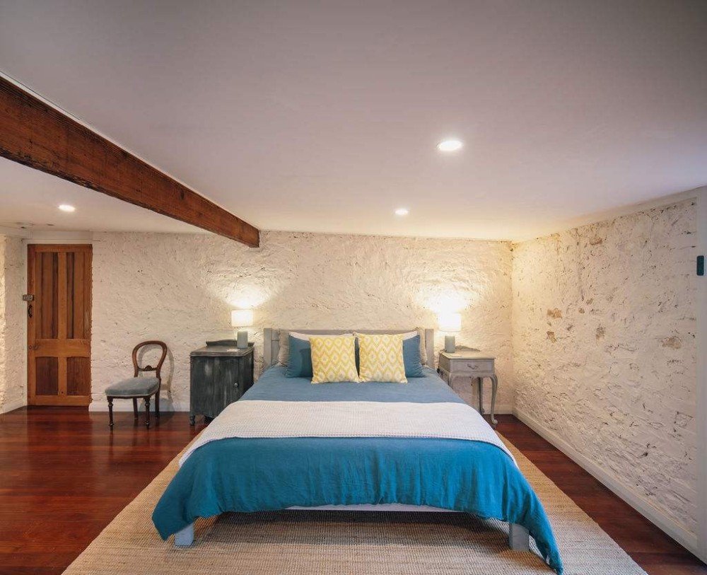 Couples Cottage Escape Cellar Door Bath — photo 1