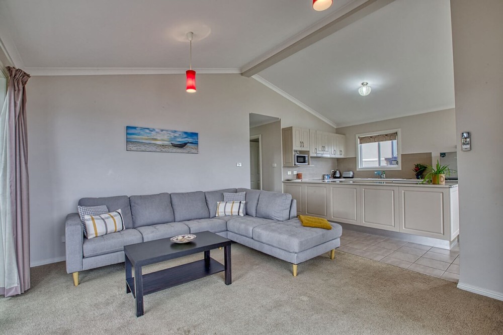 Front Row Beachfront — photo 14