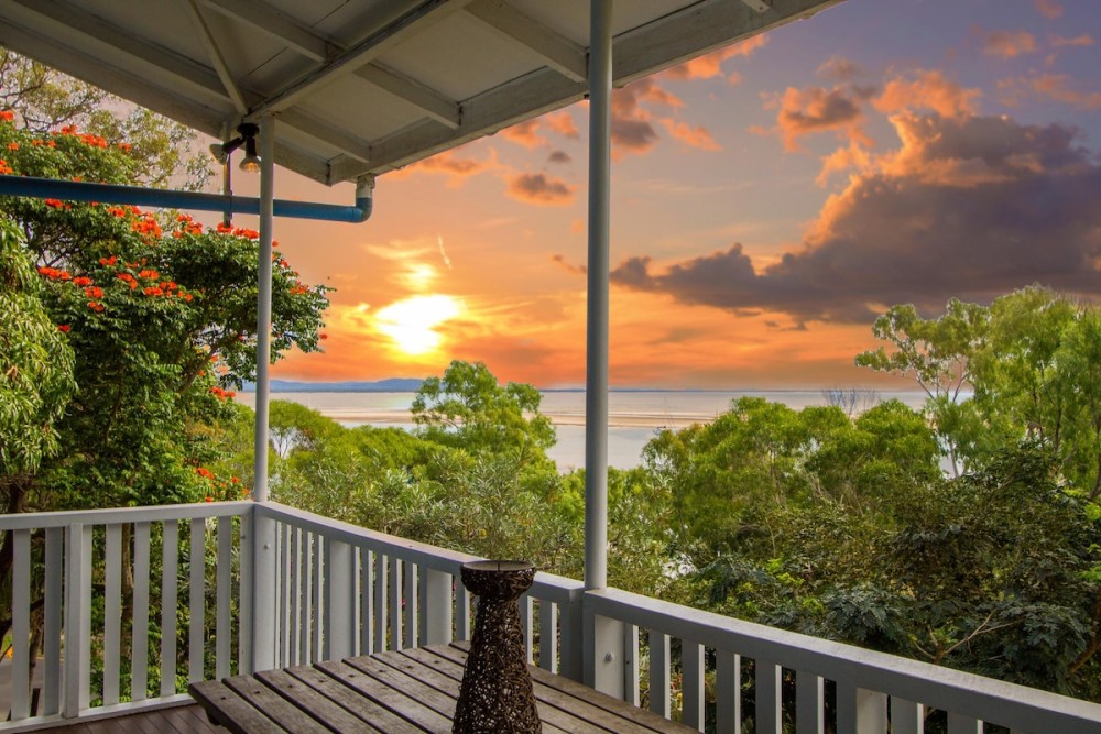 Pet-Friendly, Beachside Bliss at Sunset Villa — photo 17