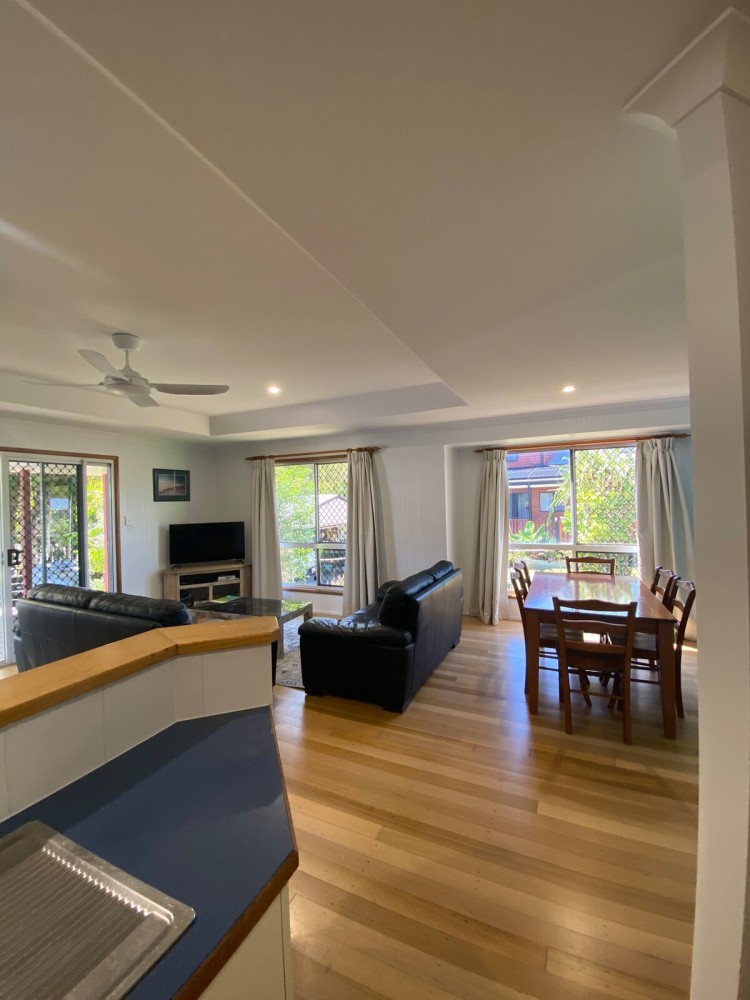 McLeods: Relaxed Pet-Friendly Stay by the Beach — photo 3