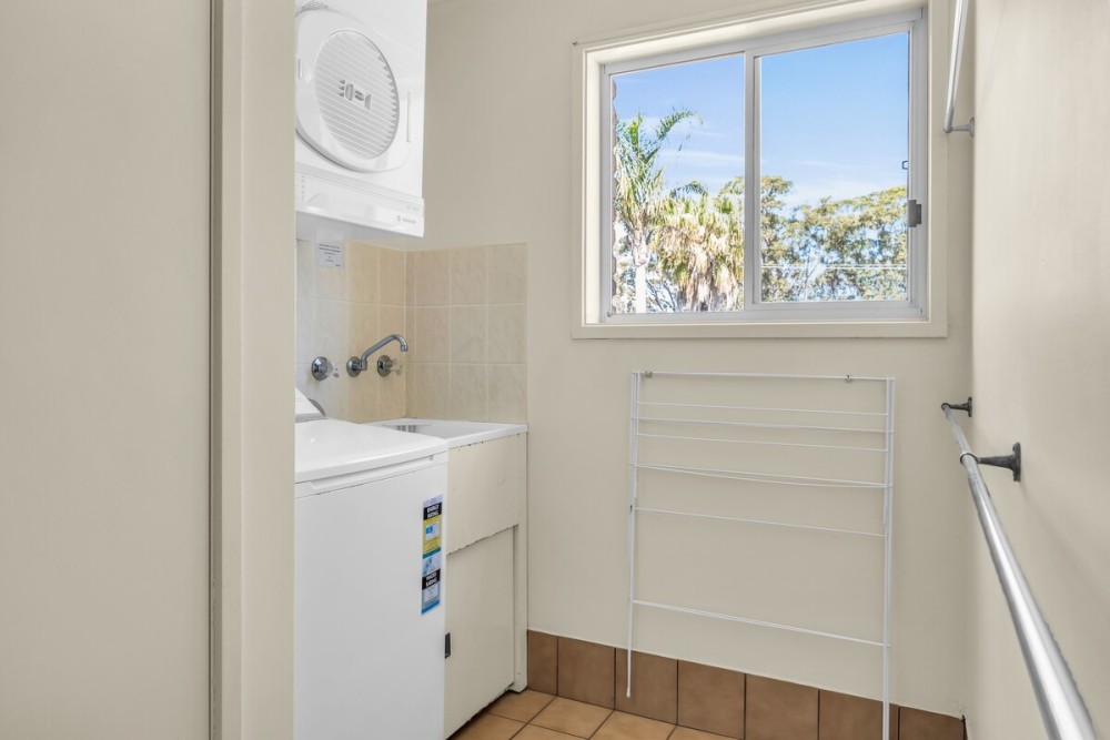 Beachfront Apartments: Upstairs — photo 8