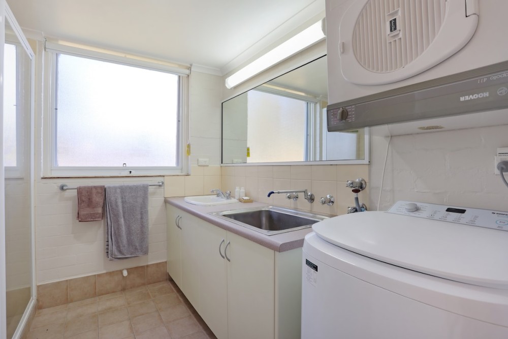 Calendo Apartments - Unit 1 — photo 10
