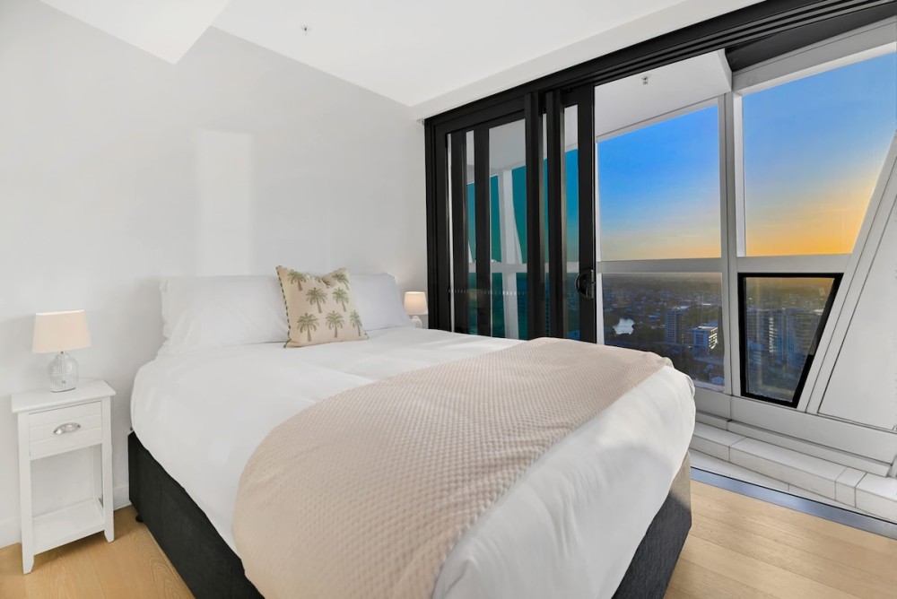 Jewel 27 Luxury 5 Star Beachfront King & Queen — photo 2