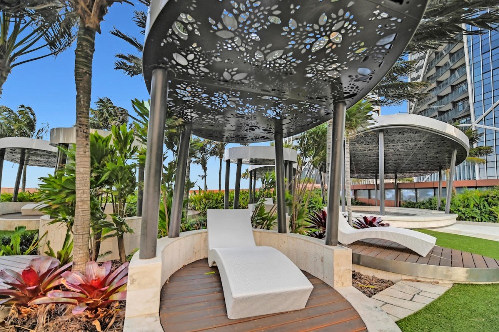 Jewel 27 Luxury 5 Star Beachfront King & Queen — photo 33
