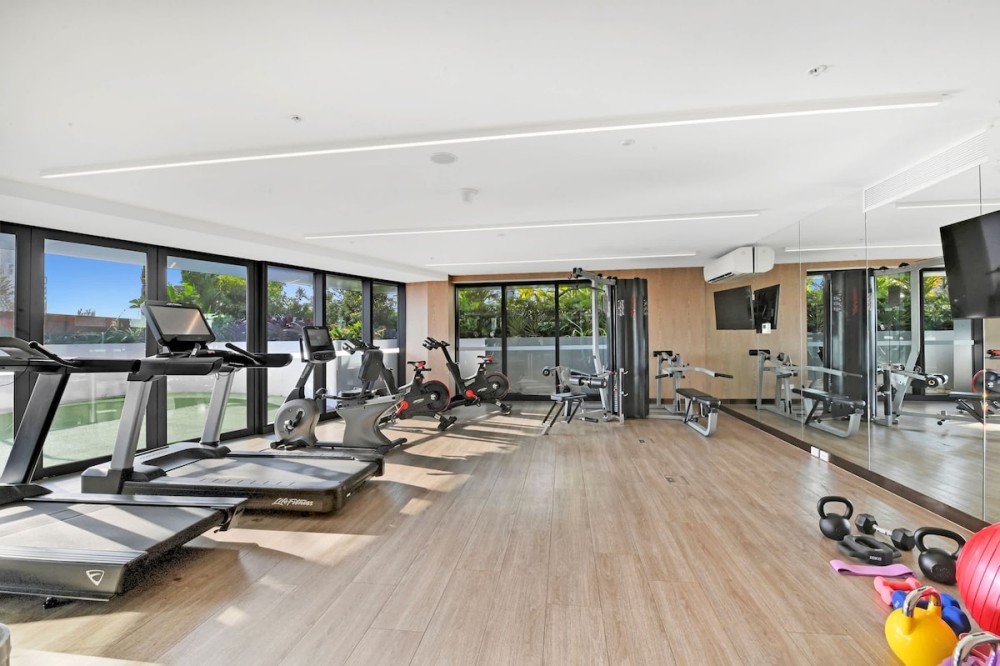 Jewel 27 Luxury 5 Star Beachfront King & Queen — photo 24