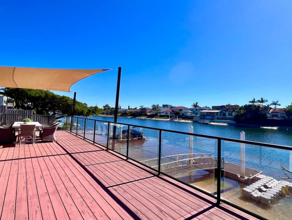 Waterfront Family House with Pool, BBQ — photo 6