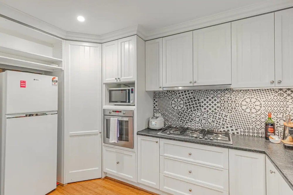 Tranquil 4 bed 2 bath Cottage with fire place — photo 9