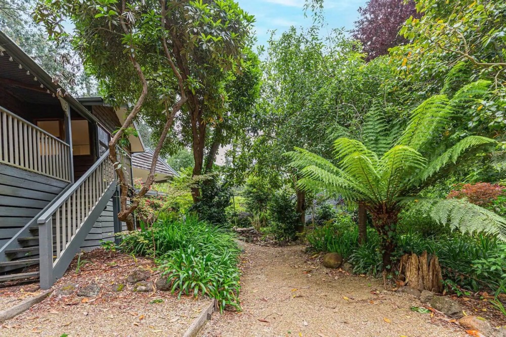 Tranquil 4 bed 2 bath Cottage with fire place — photo 27