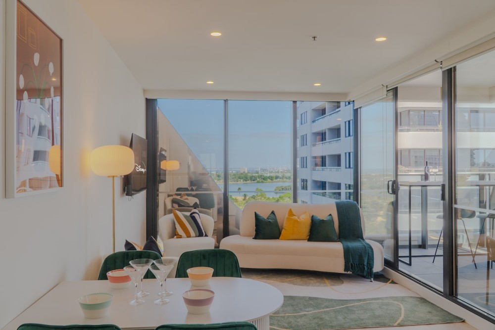 King Bed Suite- 2b2b -FreePark & MelbourneCityView — photo 2