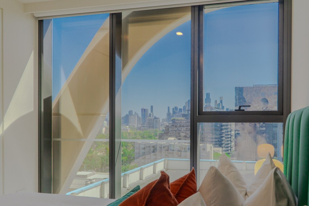 King Bed Suite- 2b2b -FreePark & MelbourneCityView — photo 12