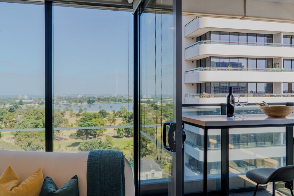 King Bed Suite- 2b2b -FreePark & MelbourneCityView — photo 18