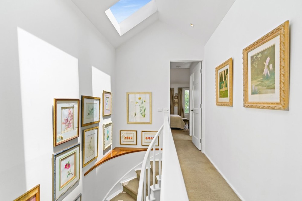 Yarra Cottage | Botanical Gardens & CBD | Carpark — photo 5