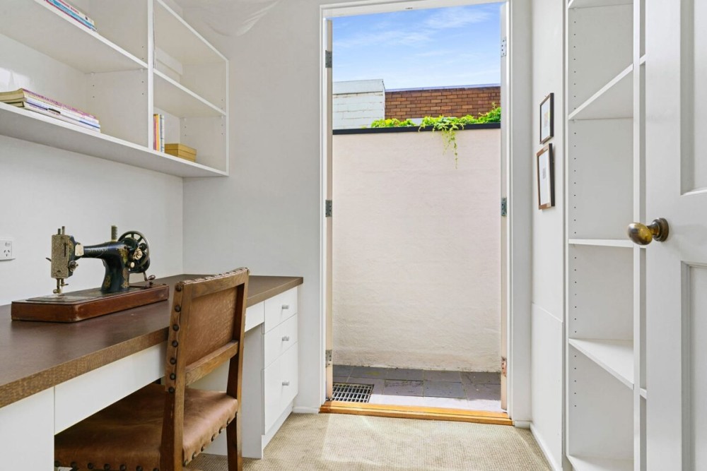 Yarra Cottage | Botanical Gardens & CBD | Carpark — photo 17