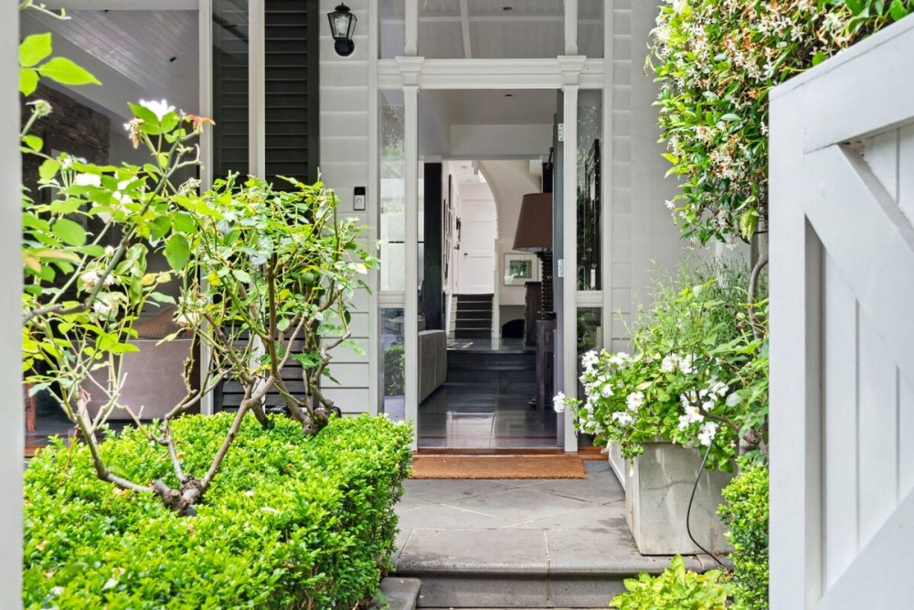Yarra Cottage | Botanical Gardens & CBD | Carpark — photo 36