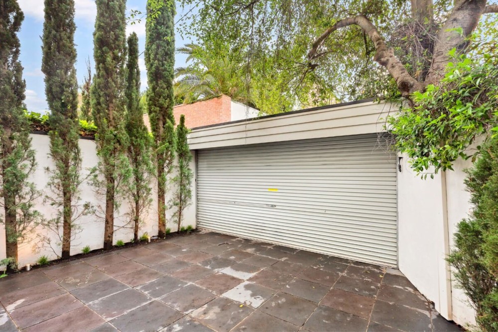 Yarra Cottage | Botanical Gardens & CBD | Carpark — photo 16