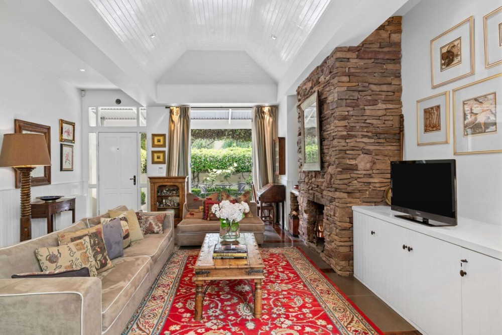 Yarra Cottage | Botanical Gardens & CBD | Carpark — photo 9