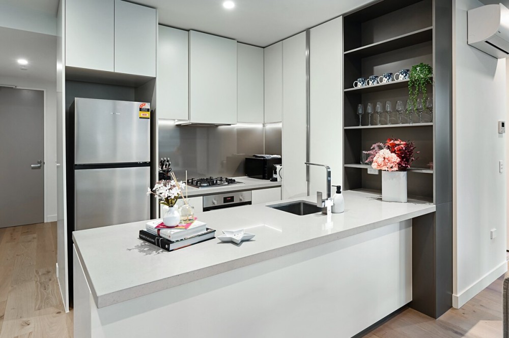 CBD 1BR Retreat | Heated Pool & Gym — photo 16
