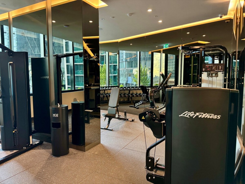 CBD 1BR Retreat | Heated Pool & Gym — photo 37