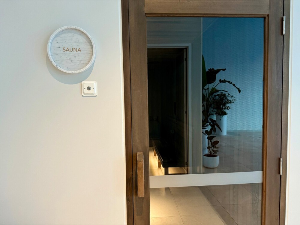 CBD 1BR Retreat | Heated Pool & Gym — photo 30