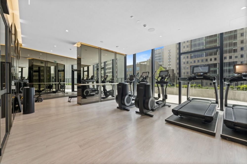 CBD 1BR Retreat | Heated Pool & Gym — photo 33