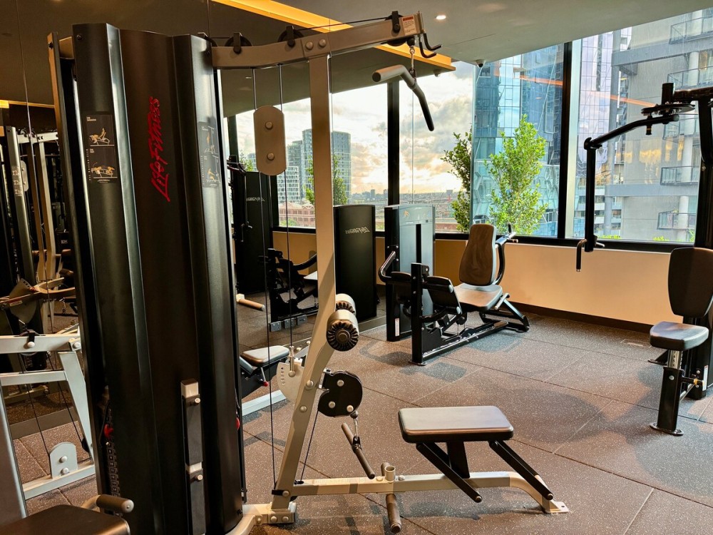CBD 1BR Retreat | Heated Pool & Gym — photo 35
