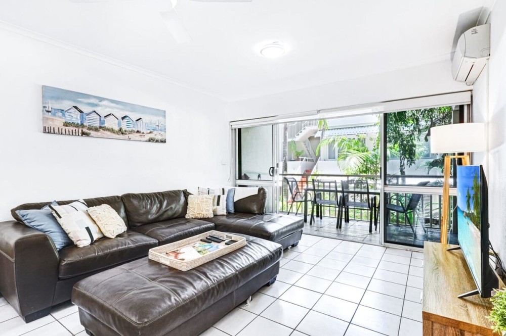 Cozie Homes - Mantaray on Macrossan — photo 1