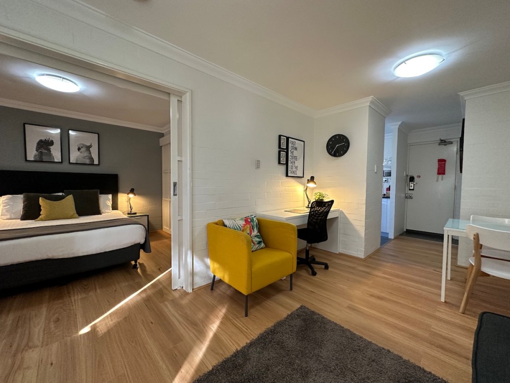 Staywest 40 Subiaco Village swimming pool & spa — photo 7