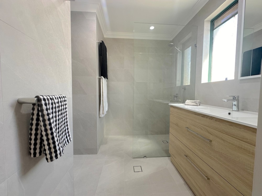 Staywest 40 Subiaco Village swimming pool & spa — photo 15