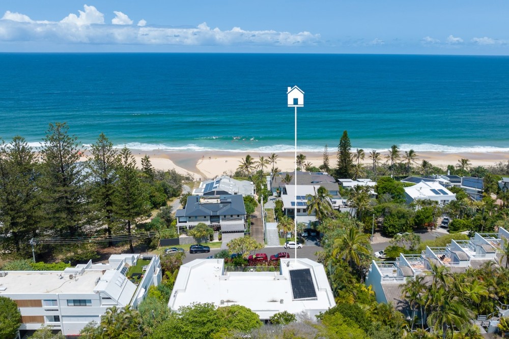 Luxe Beachside Apartment - Heated Pool - SeaViews — photo 16